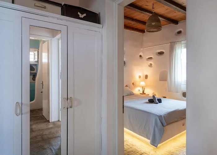 Alenia Paros Villa *