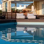 Alenia Paros * Αλυκή