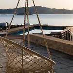Βίλα Alenia Paros