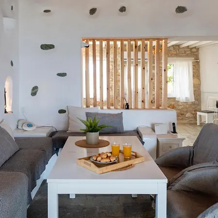 Alenia Paros