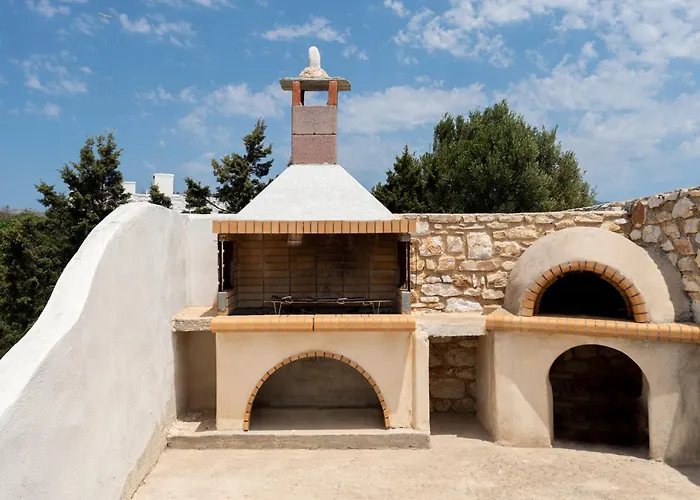 Alenia Paros Βίλα